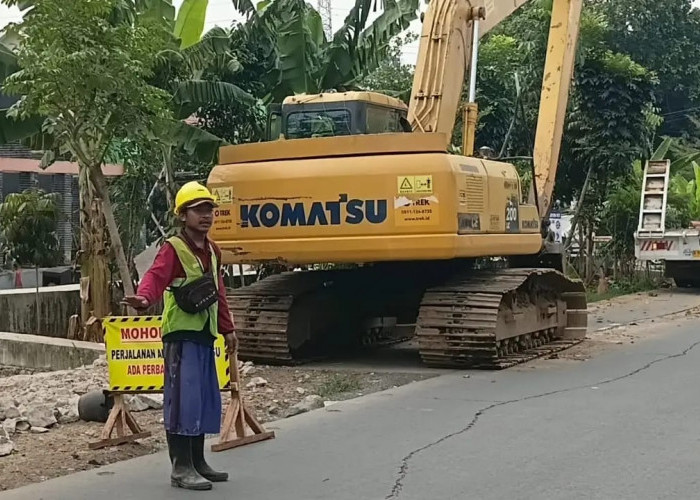 DPUPR Pastikan Rekonstruksi Jalan  Cipayung-Pitara Rampung Oktober 