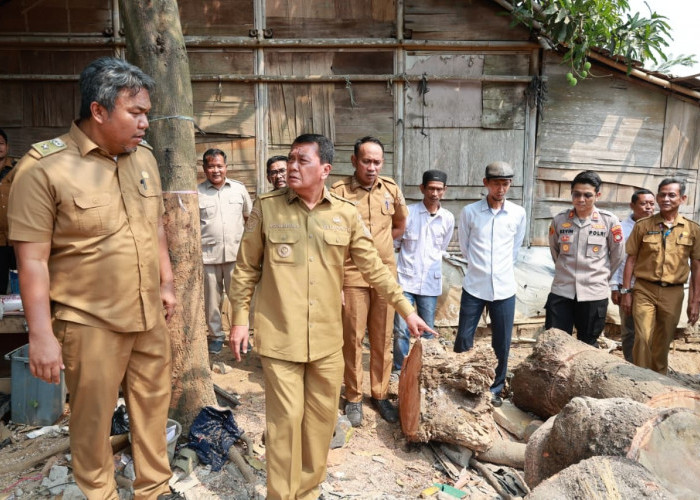 Duka Mendalam di Teluknaga  Bupati Tangerang Datangi Keluarga Korban Pohon Tumbang